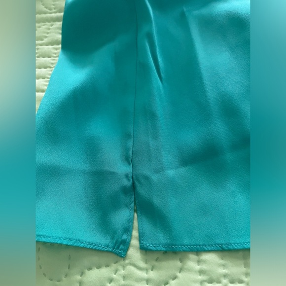 Lilly Pulitzer Cold Shoulder Silk Finch Top Size XL - Picture 9 of 11